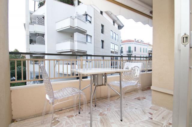 Regates Royales of Cannes 2024 apartment rental D -134 - Balcony - Antares Beige