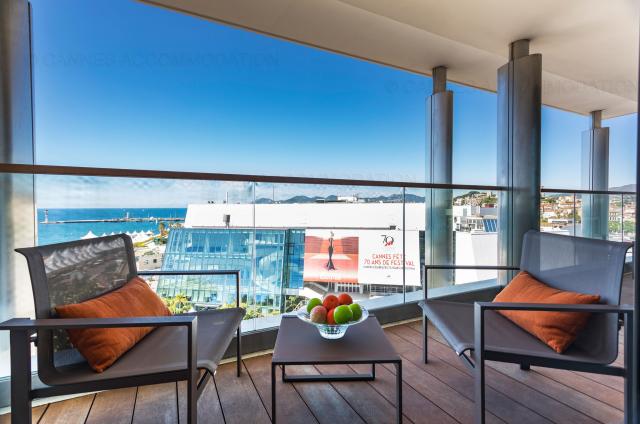 Location vacances à Cannes: votre choix d'appartements et villas - Terrace - 7 Croisette 7C802