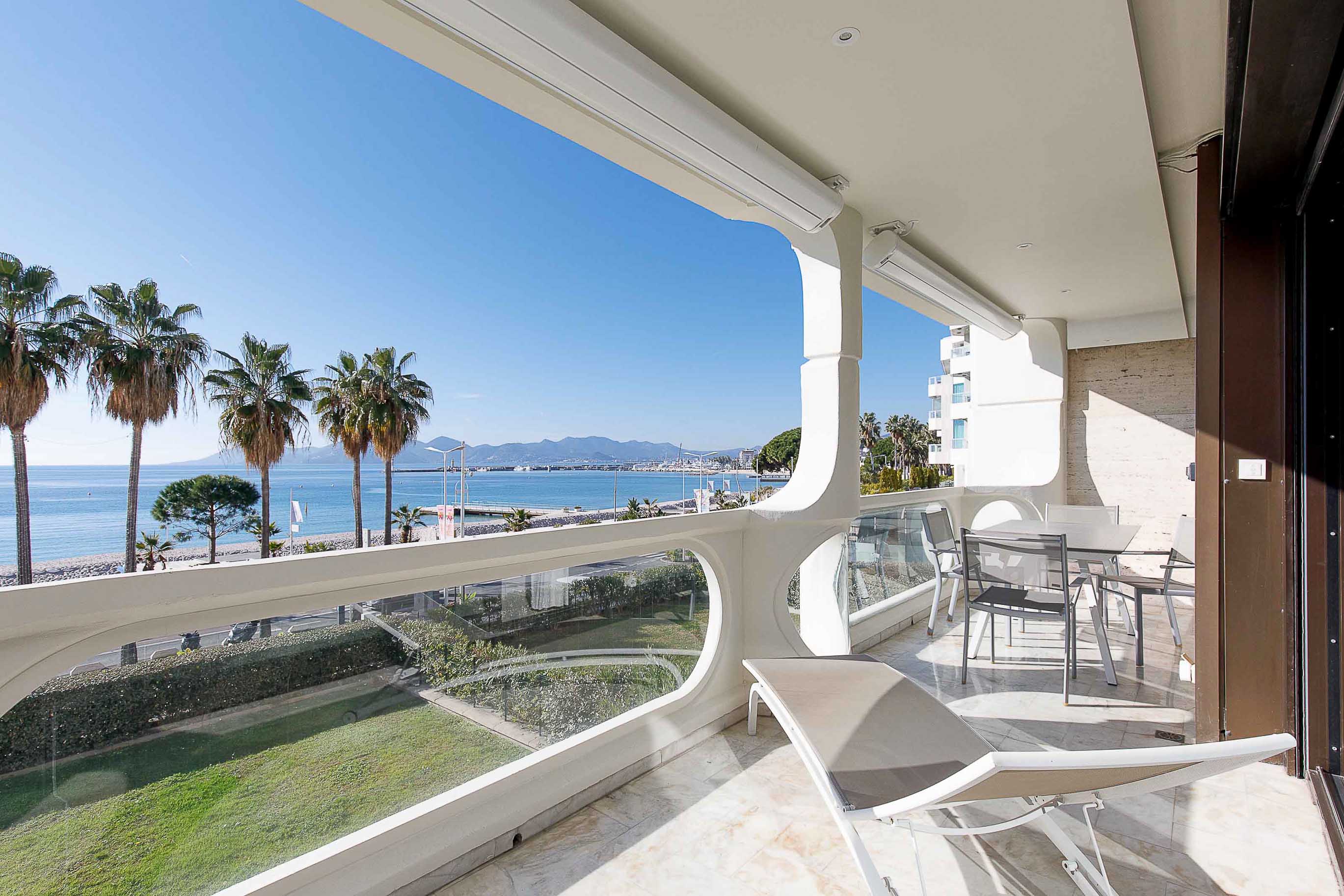 Cannes Accommodations Datacloud Global Congress apartment rental