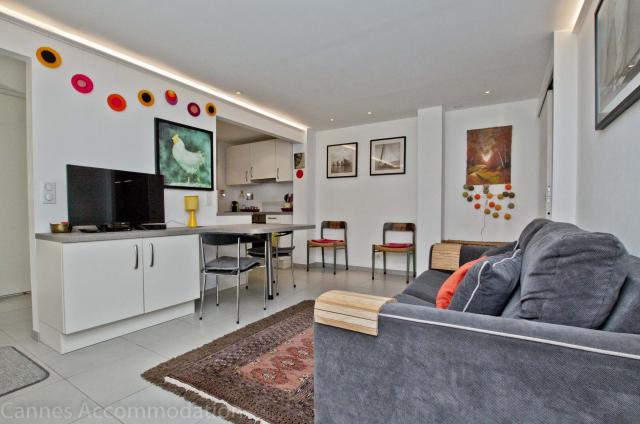 Location appartement Mipcom 2024 J -155 - Details - Esmeralda