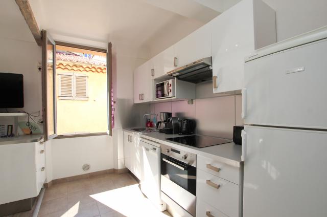 Location appartement Cannes Lions J -80 - Details - CG Mauve