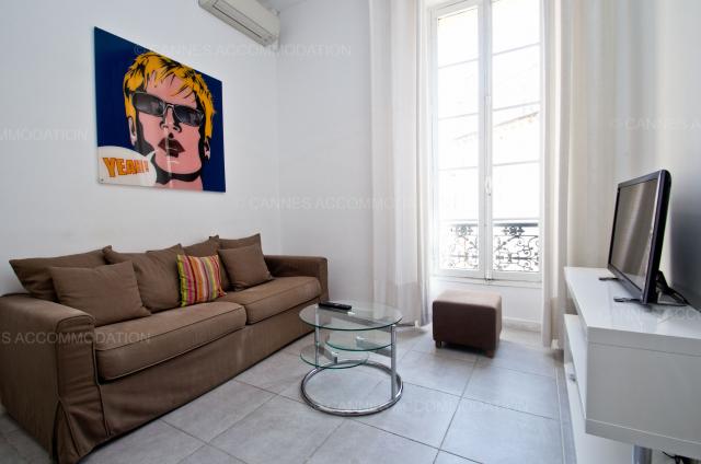 Mipcom 2024 apartment rental D -153 - Hall – living-room - Marga