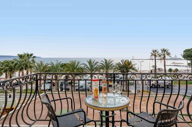 Regates Royales of Cannes 2024 apartment rental D -126 - Details - Rohart