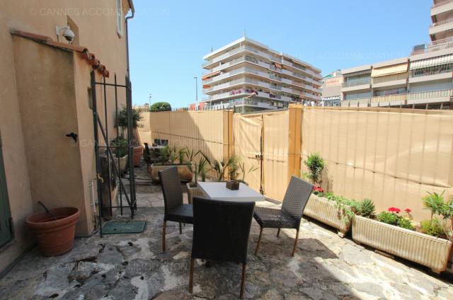 Location appartement Cannes Yachting Festival 2024 J -116 - Details - PIETRA